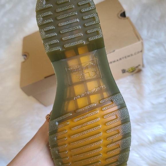 Dr. Martens combat boots - Picture 4 of 4